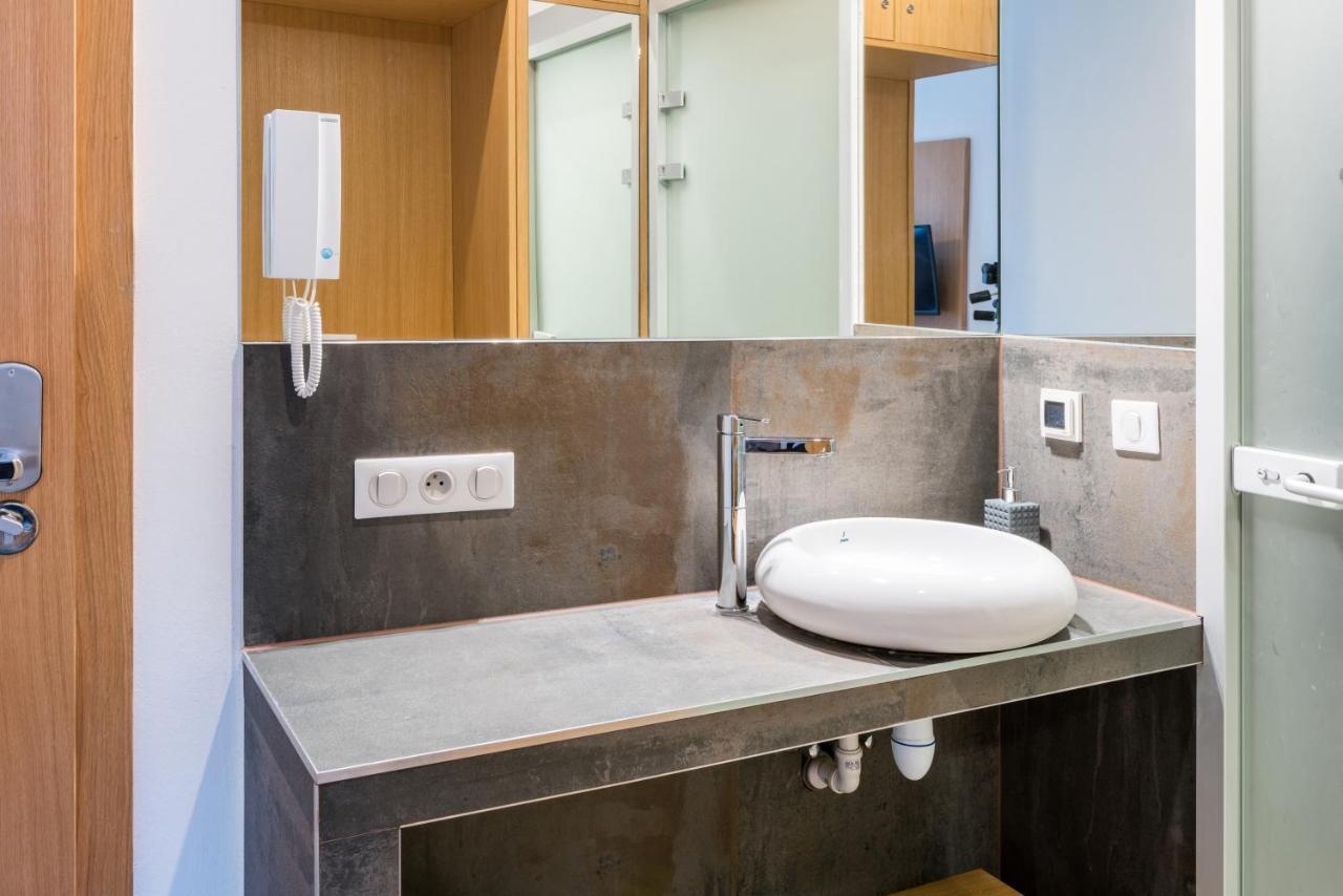 Tcz Wozna Aparthotel Poznań Kültér fotó